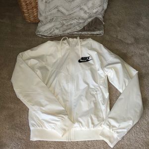 NIKE Windbreaker Zip-up Jacket